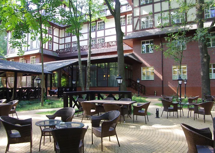 Парк-готель Голосіїво